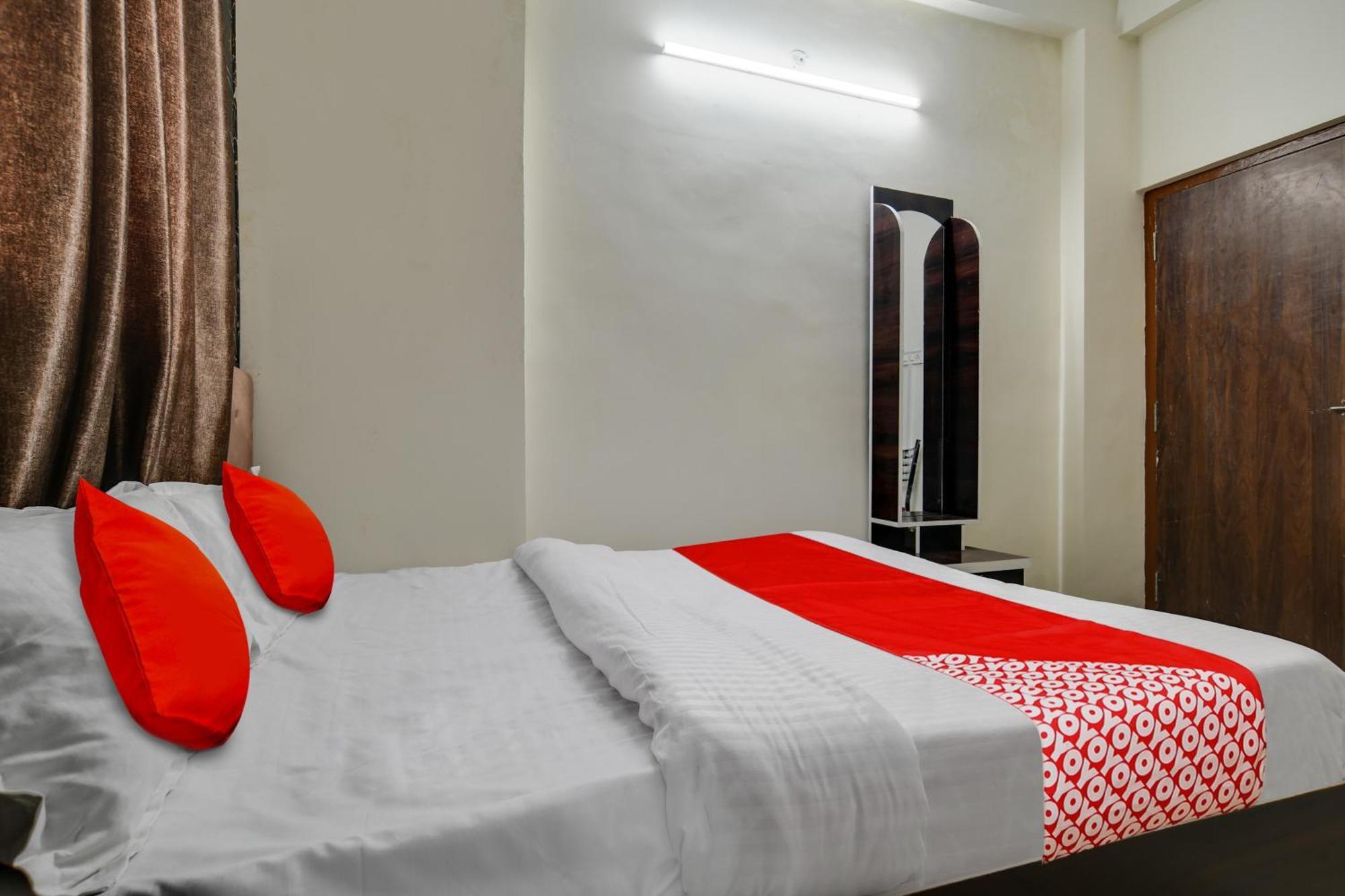 Hotel O Nitya Индаур Экстерьер фото