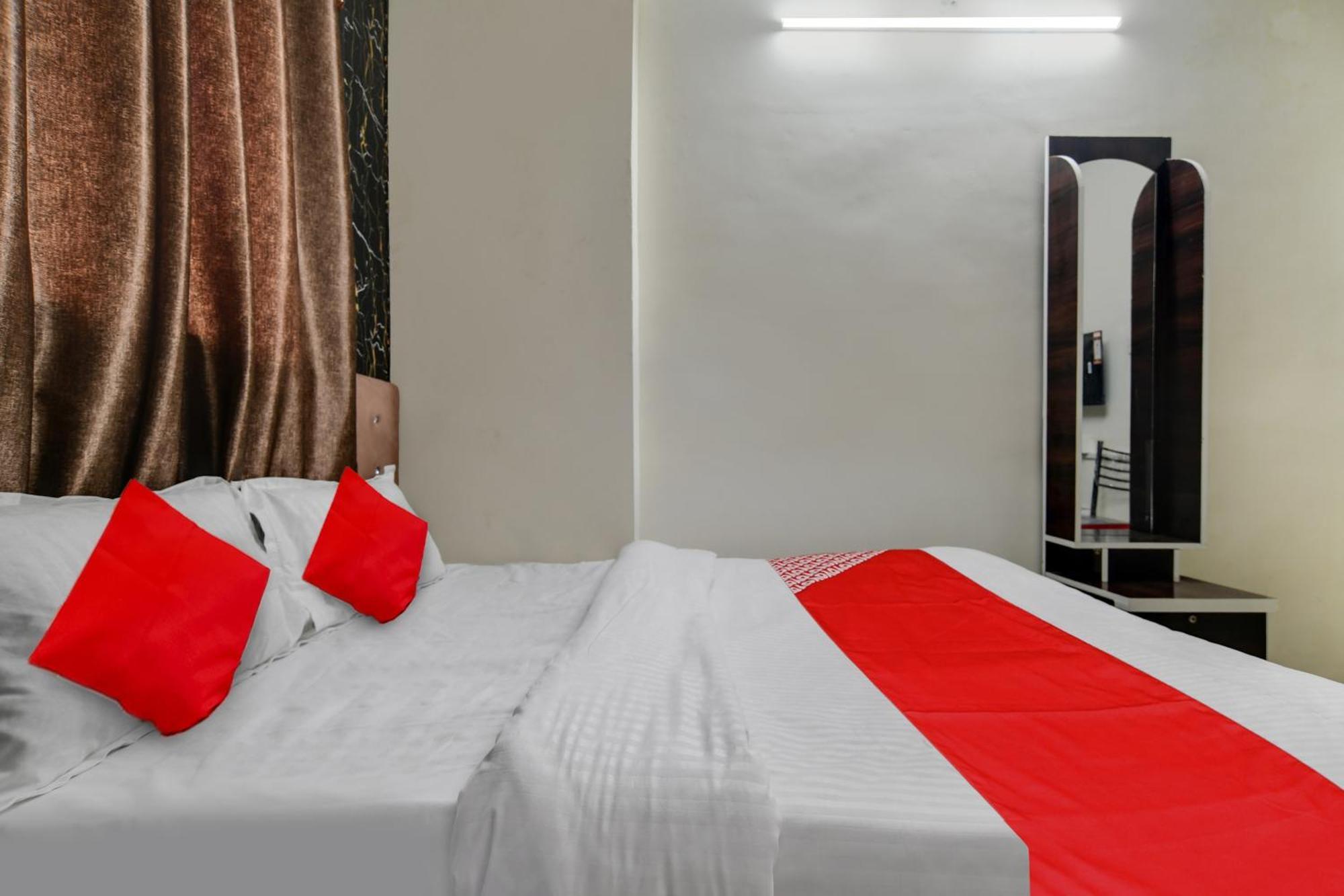 Hotel O Nitya Индаур Экстерьер фото