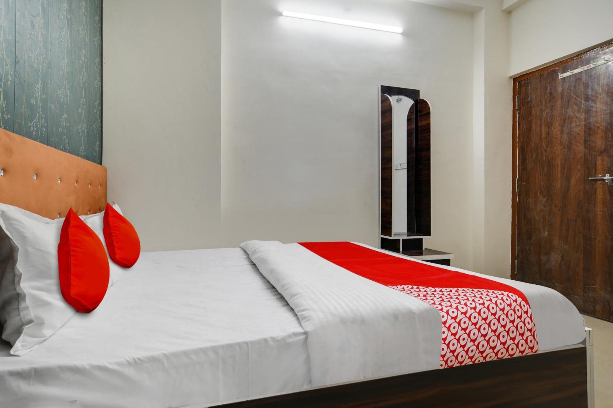 Hotel O Nitya Индаур Экстерьер фото